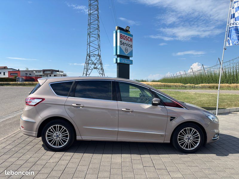 Ford S-Max 7places 2.0 EcoBlue 190ch Vignale Boîte auto (image 8)