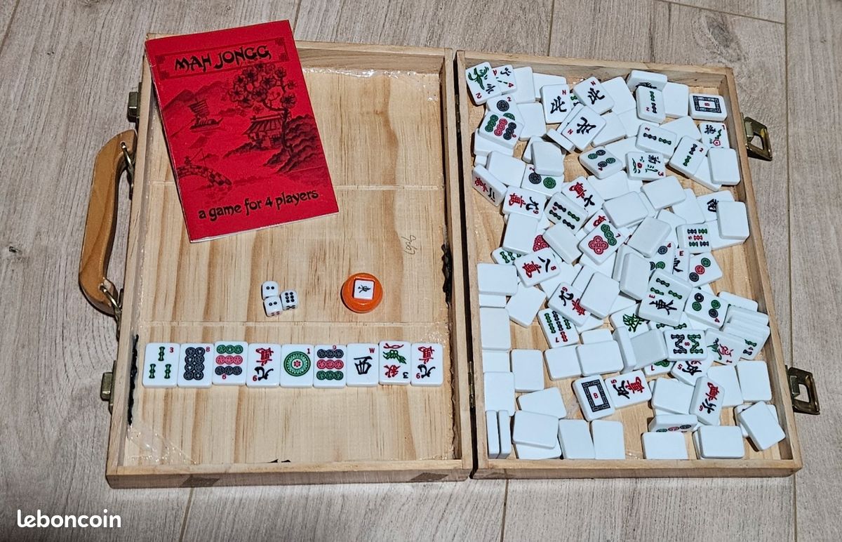 Jeu De Mahjong Occasion - 4 Jetons Des 4 Vents En Chinois Et Français (S,N,O,E)
