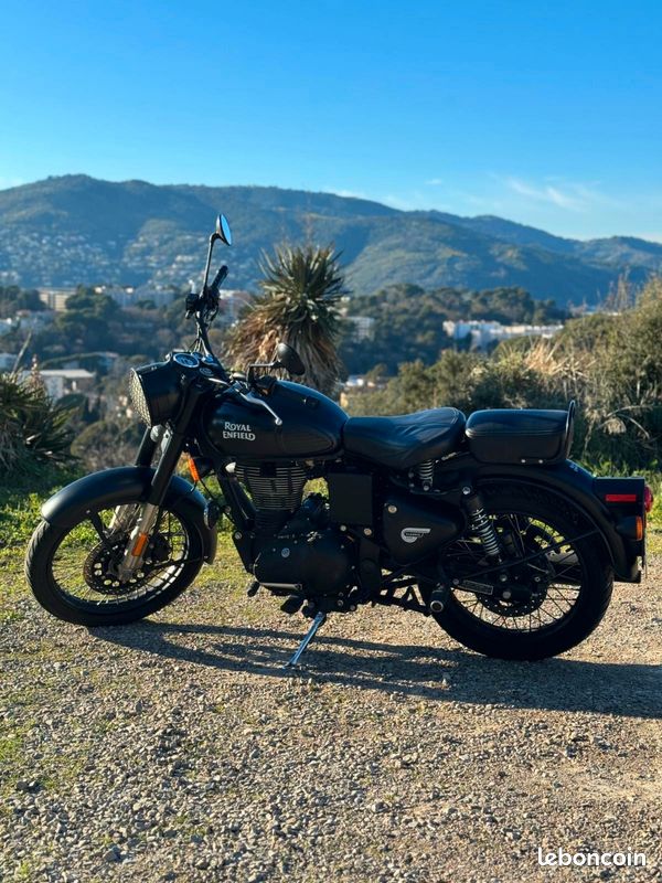 Royal Enfield Classic 500 (image 1)