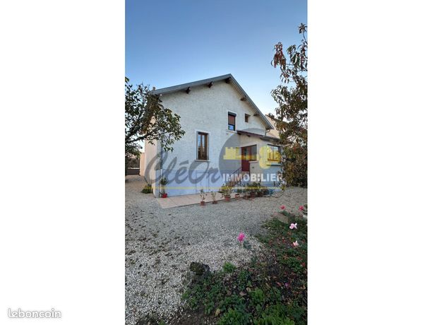 Maison 4 pièces 120 m²