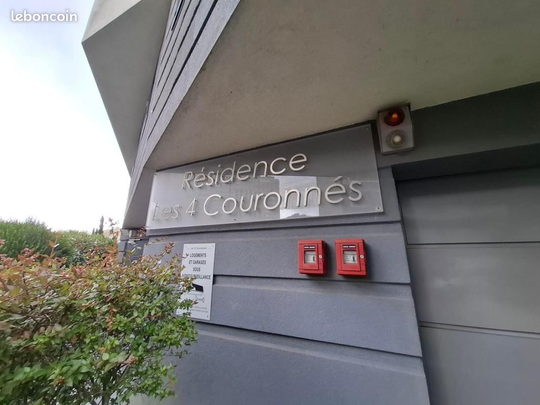Parking 10 m² · à Marseille · 10 m² · 74 €/mois