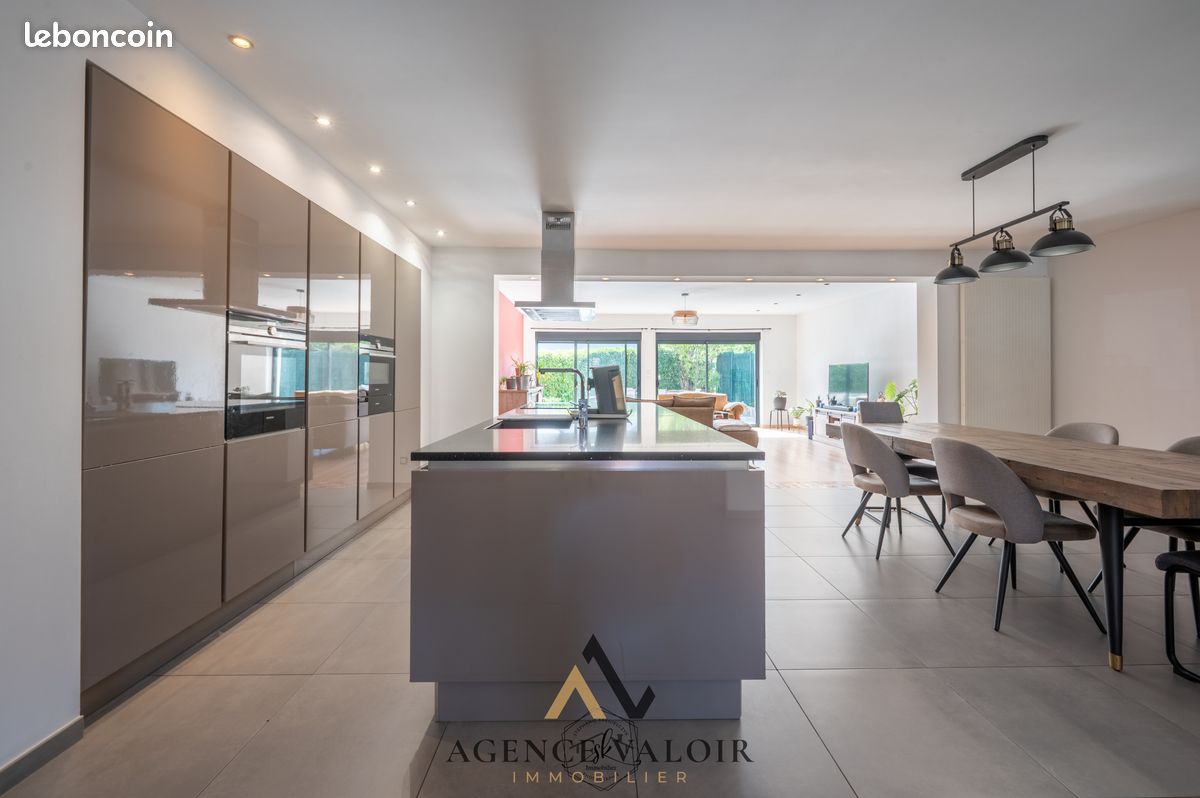 Maison 5 pièces 175 m² · à Maizières-lès-Metz · 175 m² · 439 000 €