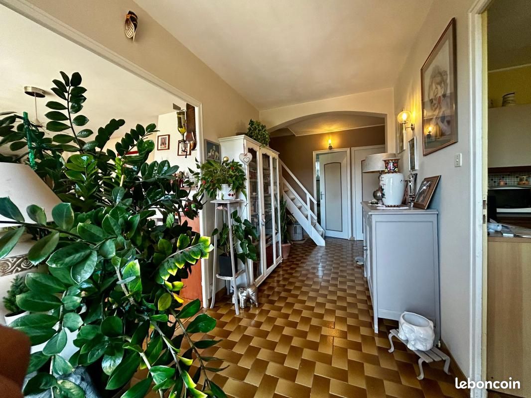 Maison 6 pièces 216 m² (image 2)