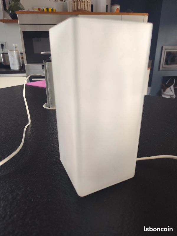 Lampe en vert opaque (image 2)