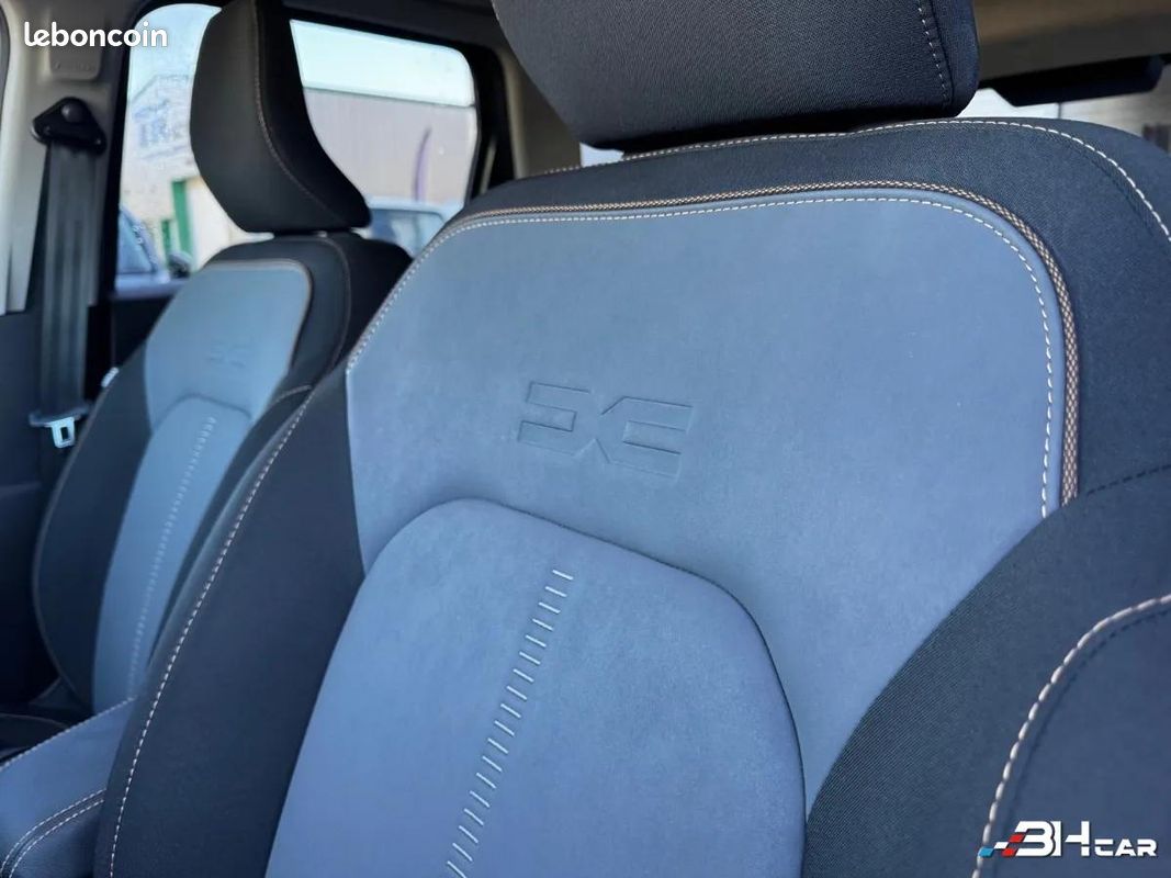 Dacia Duster 1.3 TCe 150ch Extreme 4X2 EDC (image 18)