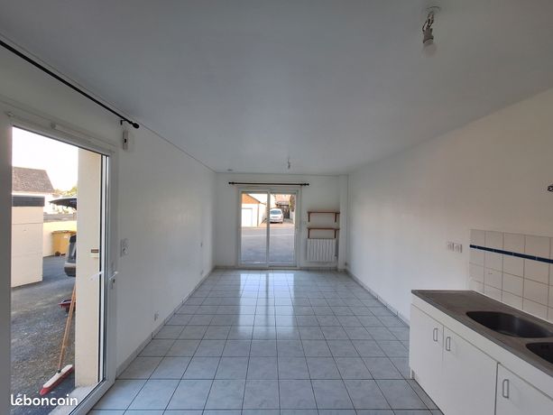 Studio une pièce de plein pied