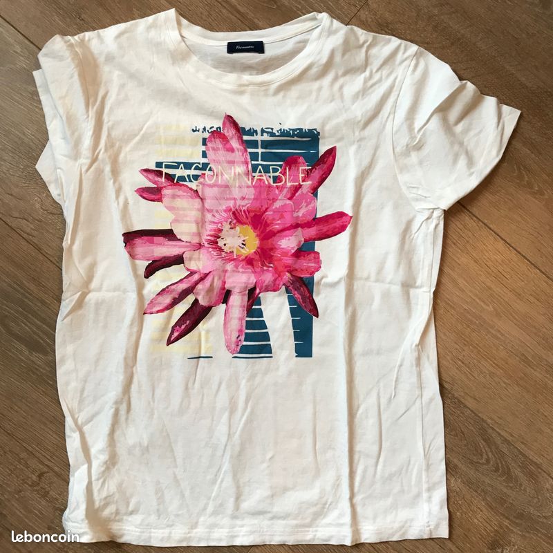 Top Façonnable Taille M (image 1)