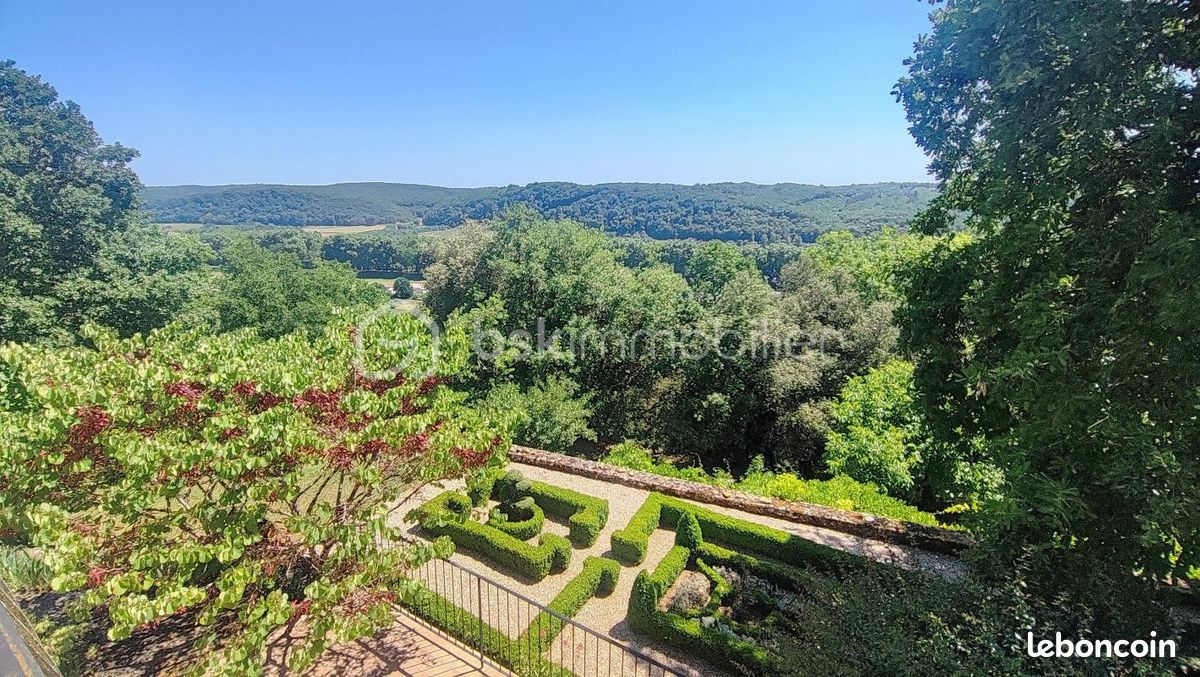 Maison 8 pièces 157 m² · à Lalinde · 157 m² · 534 000 €