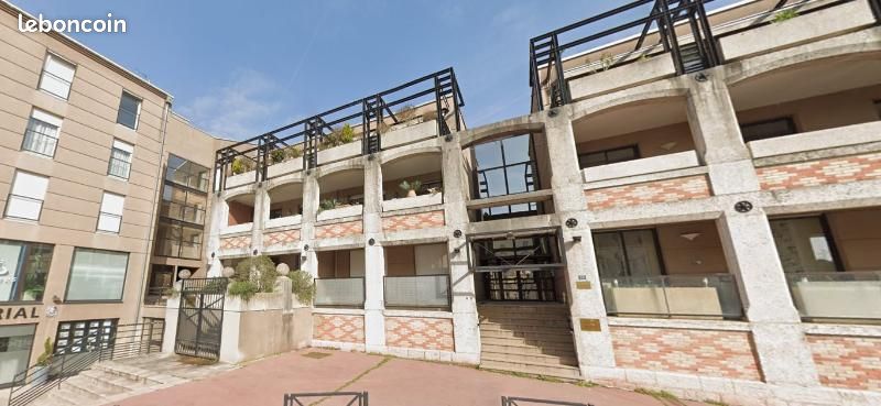 Parking 11 m² · à Mâcon · 11 m² · 96 €/mois