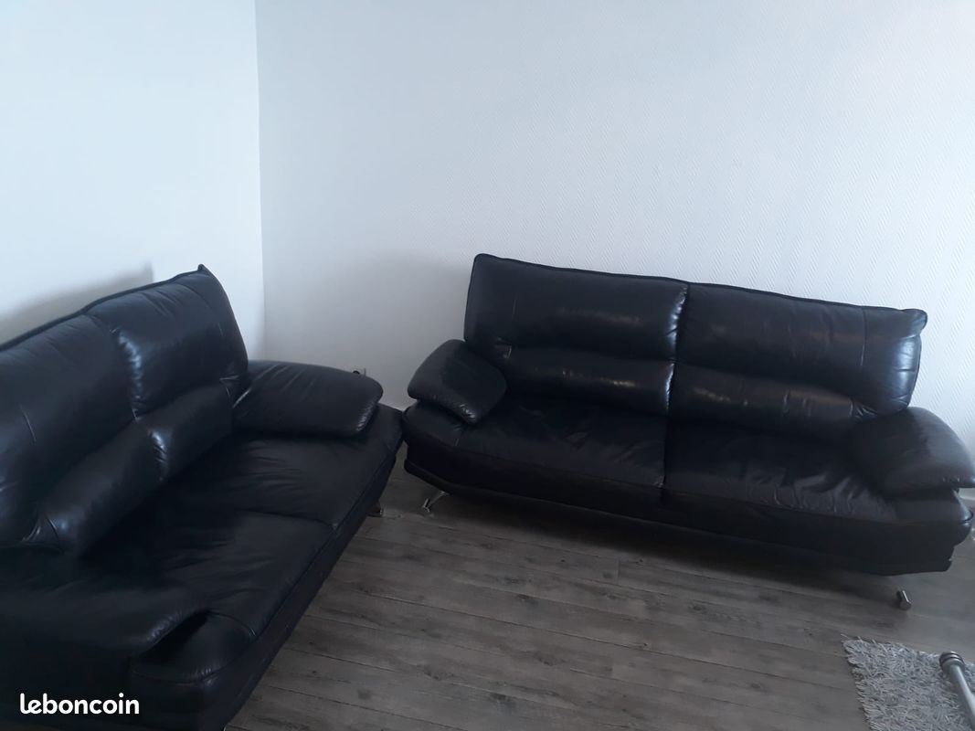 Vend Canapé cuir 3 +2 place (image 2)