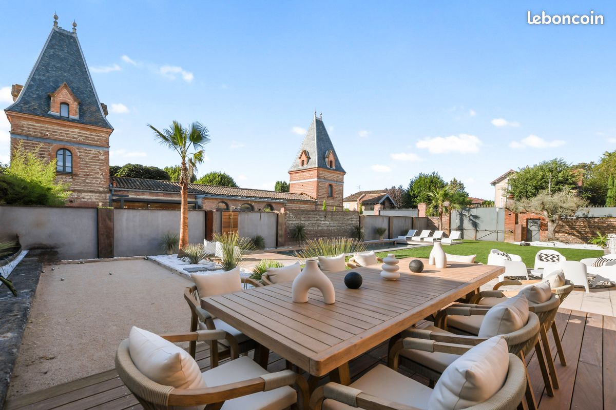 Maison 12 pièces 560 m² · à Plaisance-du-Touch · 560 m² · 990 000 €