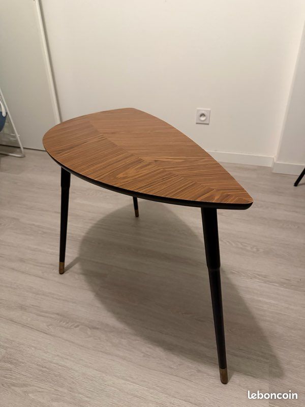 Table d’appoint IKEA (image 1)