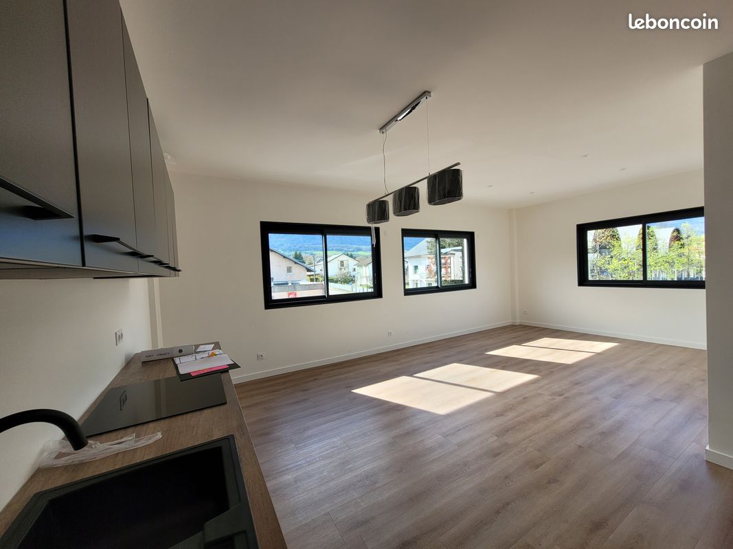 Appartement 3 pièces 83 m² · à La Motte-Servolex · 83 m² · 1 235 €/mois