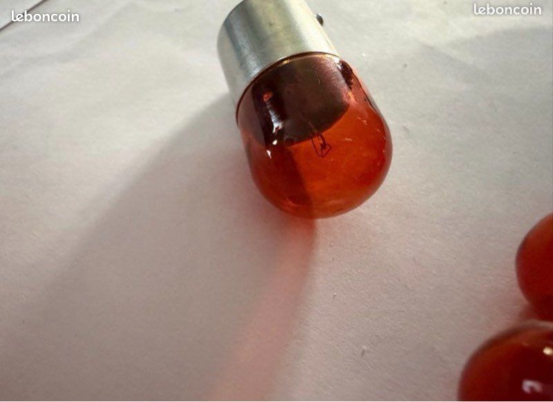 Ampoule 12v 10w clignotant Scooter / moto (image 2)