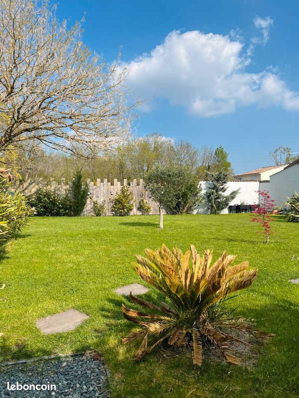 Maison 5 pièces 152 m² · à Chenac-Saint-Seurin-d'Uzet · 152 m² · 255 000 €
