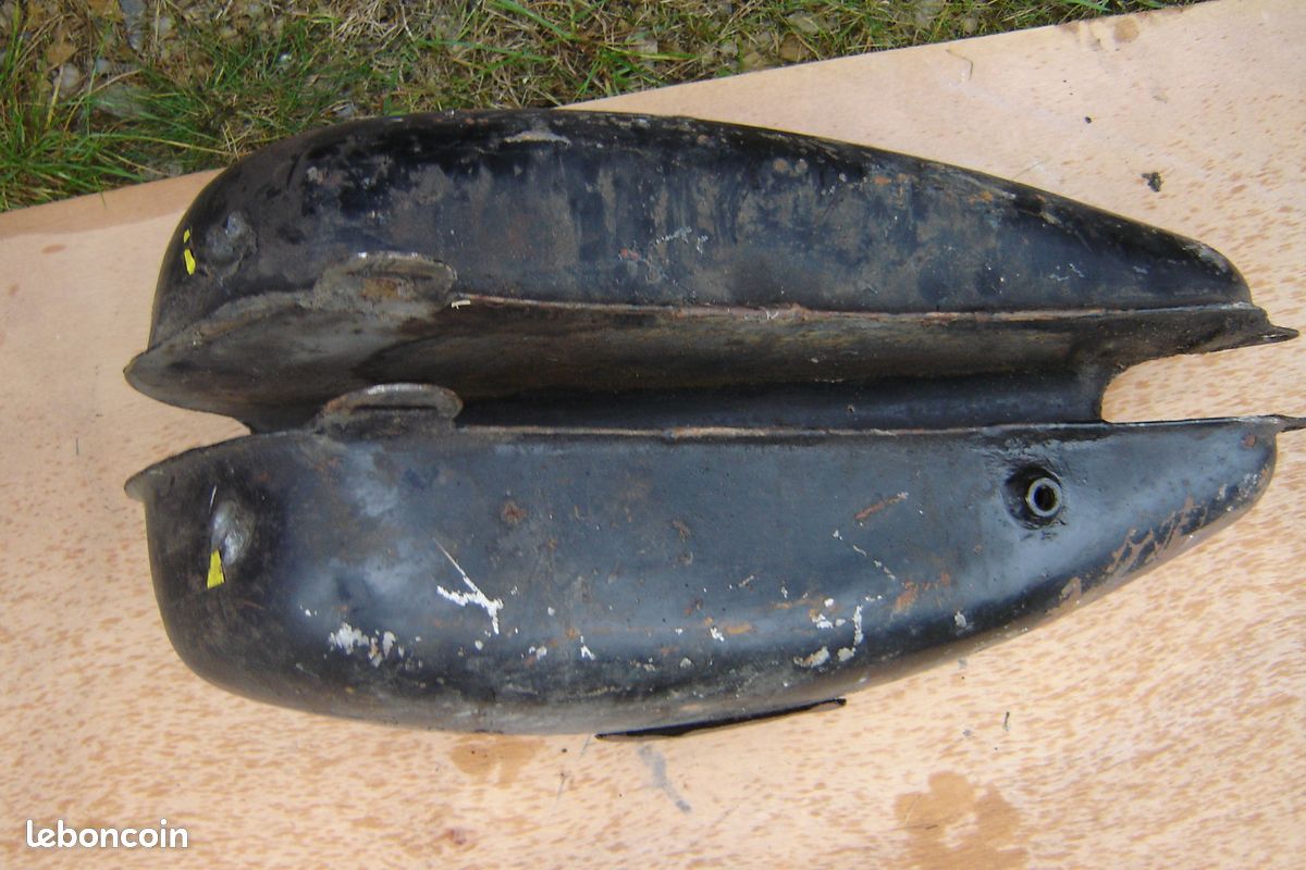 Réservoir moto ancienne (image 2)