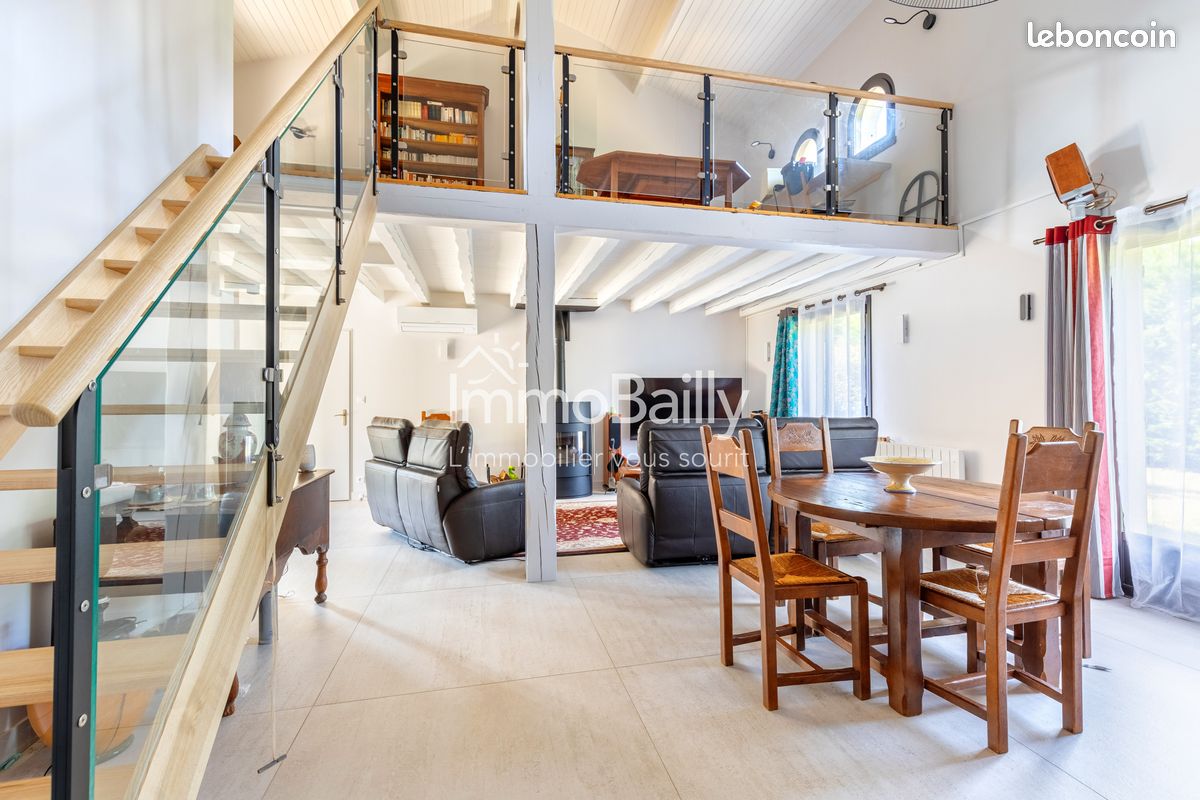 Maison 7 pièces 208 m² · à Saint-Morillon · 208 m² · 435 000 €