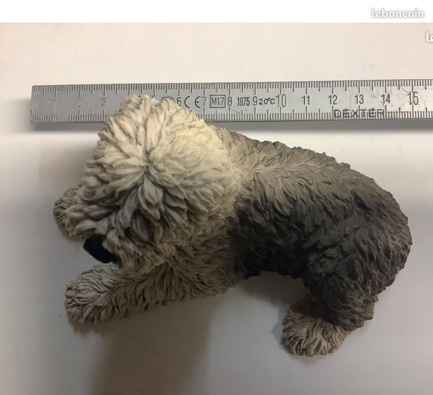 Figurine de collection chien Shar-Pei assis 1988 Castagna Italie 4,5