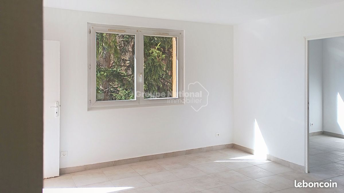 Appartement 5 pièces 84 m² · à Bollène · 84 m² · 800 €/mois