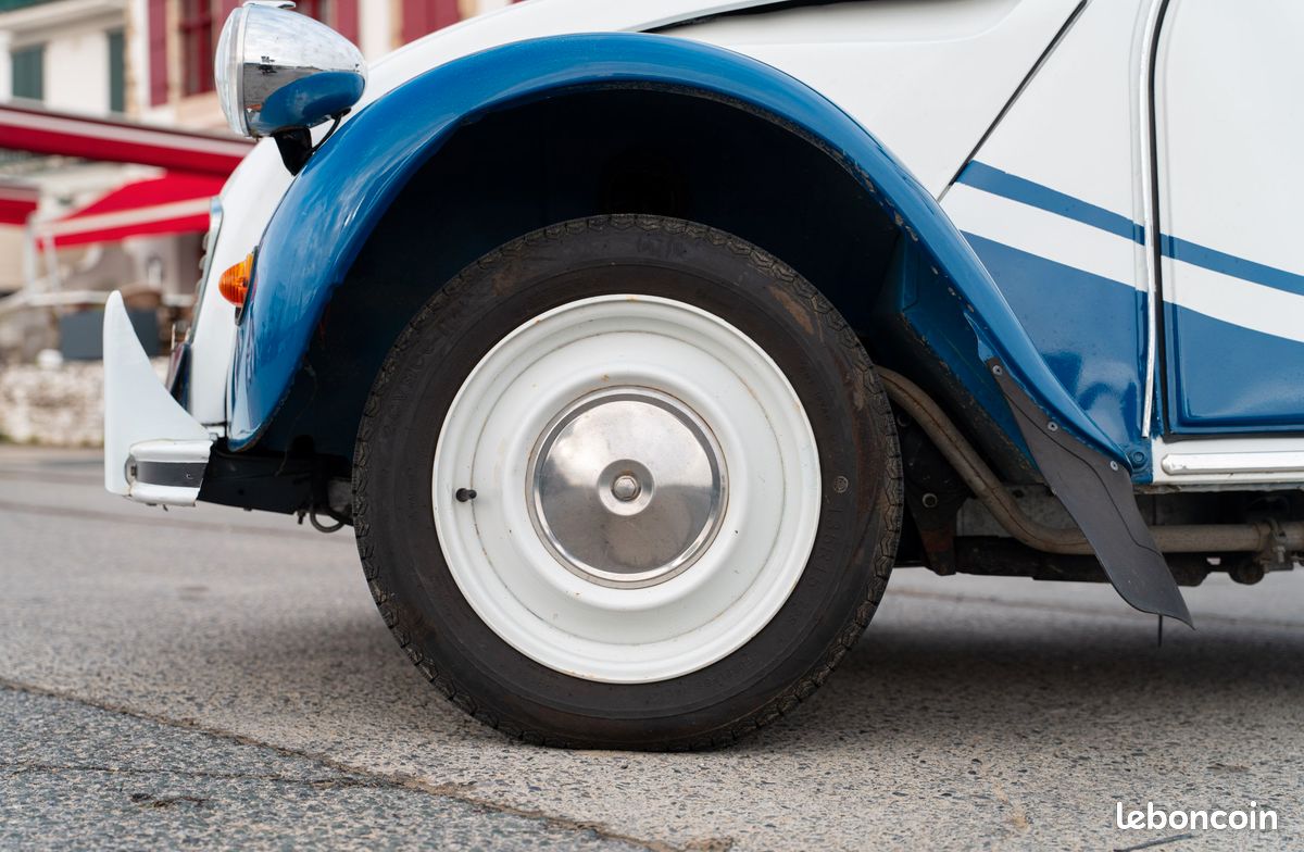 Citroën 2CV 6 Spéciale Charleston - Configuration désirable - Garantie (image 10)