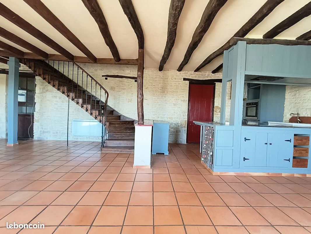Maison 4 pièces 148 m² - Sainte-Eanne 79800 (image principale 4)