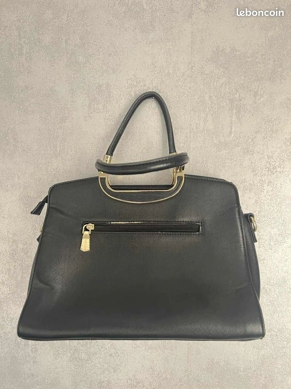 Sac à Main Couleur Blanc / Noir Bon Etat (image 4)