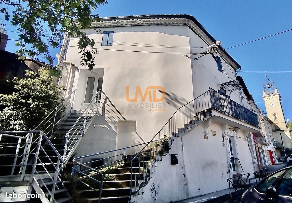 Immeuble 9 pièces 165 m² · à Clarensac · 165 m² · 235 000 €