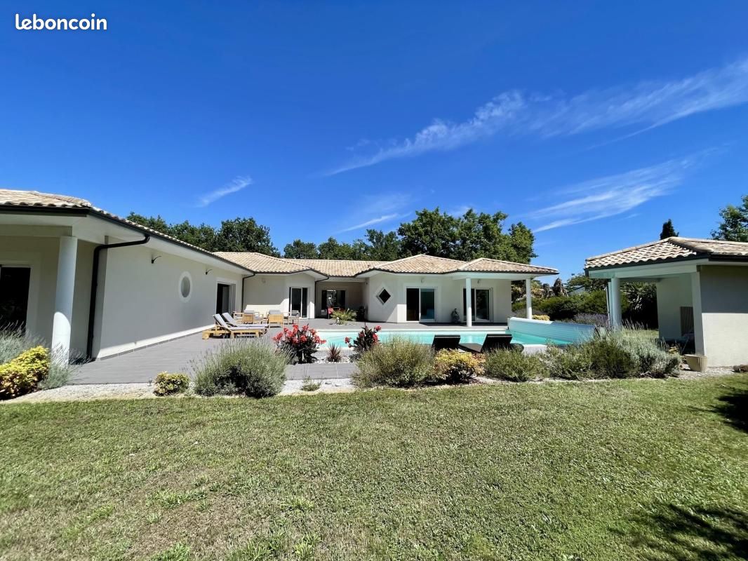 Maison 5 pièces 296 m² · à Hourtin · 296 m² · 799 000 €