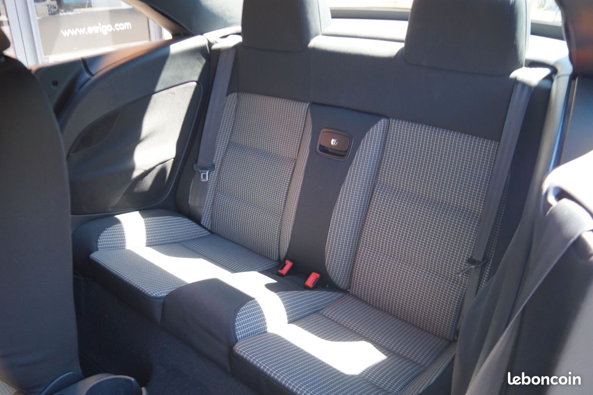 VOLKSWAGEN EOS 1.4 TFSI 122ch- OUVERTURE CAPOTE HS/ OUVERTURE TOIT OUVRANT OK/ MOTEUR GARANTIE 6 MOIS (image 13)