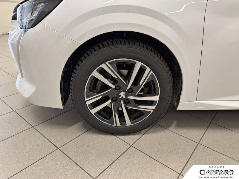 Peugeot 208 PureTech 100 S&S BVM6 Style (image 22)