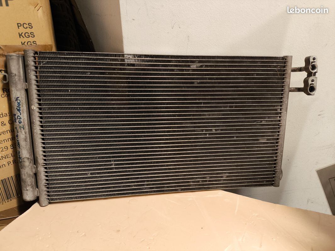 Radiateur climatisation BMW (image 2)