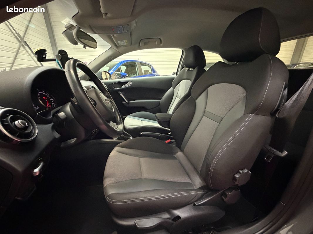 AUDI A1 A1 1.8 TFSI 192 S tronic S line + SIÈGES AV CHAUFFANTS + DRIVE SELECT + RADAR AR + FULL LED (image 10)
