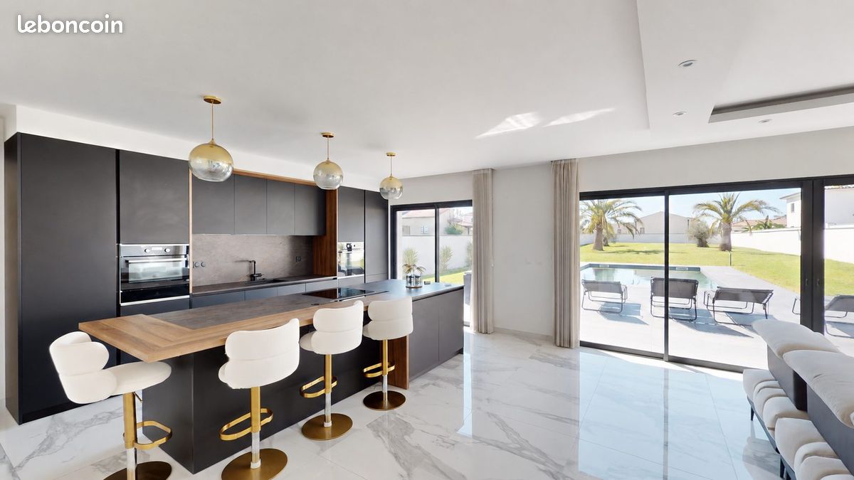Maison 6 pièces 179 m² · à La Salvetat-Saint-Gilles · 179 m² · 689 000 €