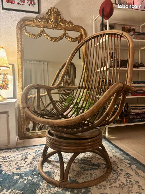 Superbe fauteuil pivotant vintage en rotin (Mannequin félin non inclus ) (image 1)
