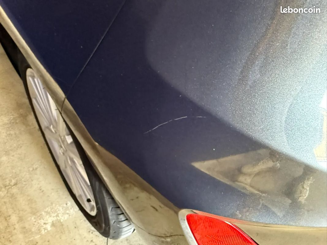 FORD Fiesta 1.0 100ch Titanium - 2019 - Suivi complet - CARPLAY - Bon état général (image 35)