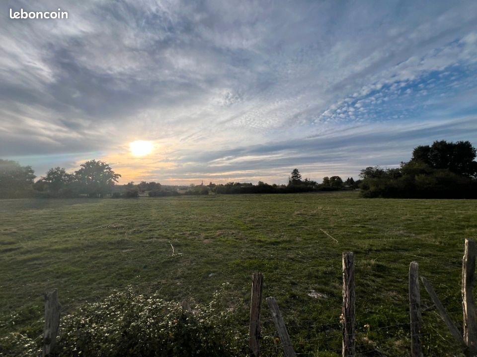 Terrain 825 m² Neuville Les Dames (image 4)
