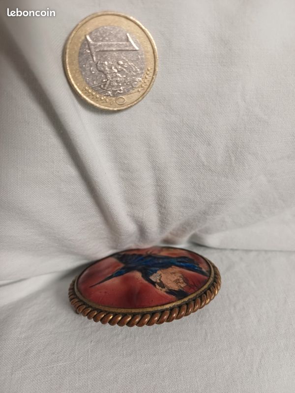 Broche Ronde En émaux De Limoges – Émail Doré – Vintage – Occasion