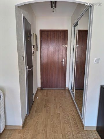 Appartement 1 pièce 24 m² · à La Londe-les-Maures · 24 m² · 576 €/mois
