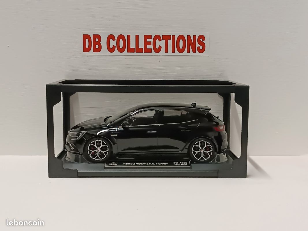 Renault Mégane Trophy 2019 diamond black 300 pcs 1/18 norev