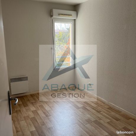 https://img.leboncoin.fr/api/v1/lbcpb1/images/95/38/20/953820cc0a0b59142f0c82aaa5c2d8d2022f7354.jpg?rule=ad-image