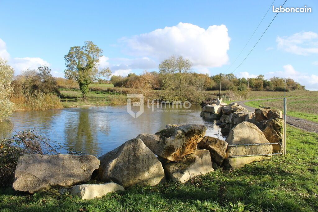 Maison 7 pièces 190 m² - Fouquebrune 16410 (image principale 8)