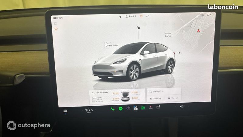Tesla Model Y Standard RWD (image 18)