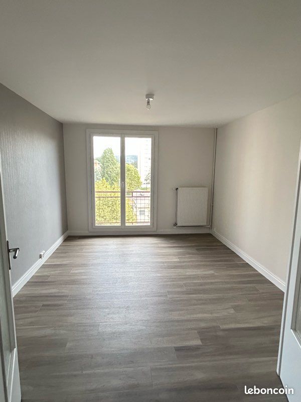 Appartement 3 pièces 52 m² · à Bourgoin-Jallieu · 52 m² · 730 €/mois