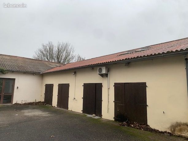 Maison 8 pièces 538 m²