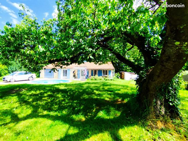 Maison T5 sur 1400m² de jardin - Virson