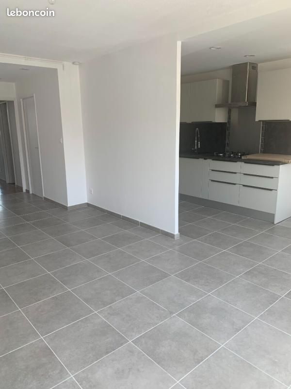 Appartement 4 pièces 79 m² · à Carros · 79 m² · 1 100 €/mois