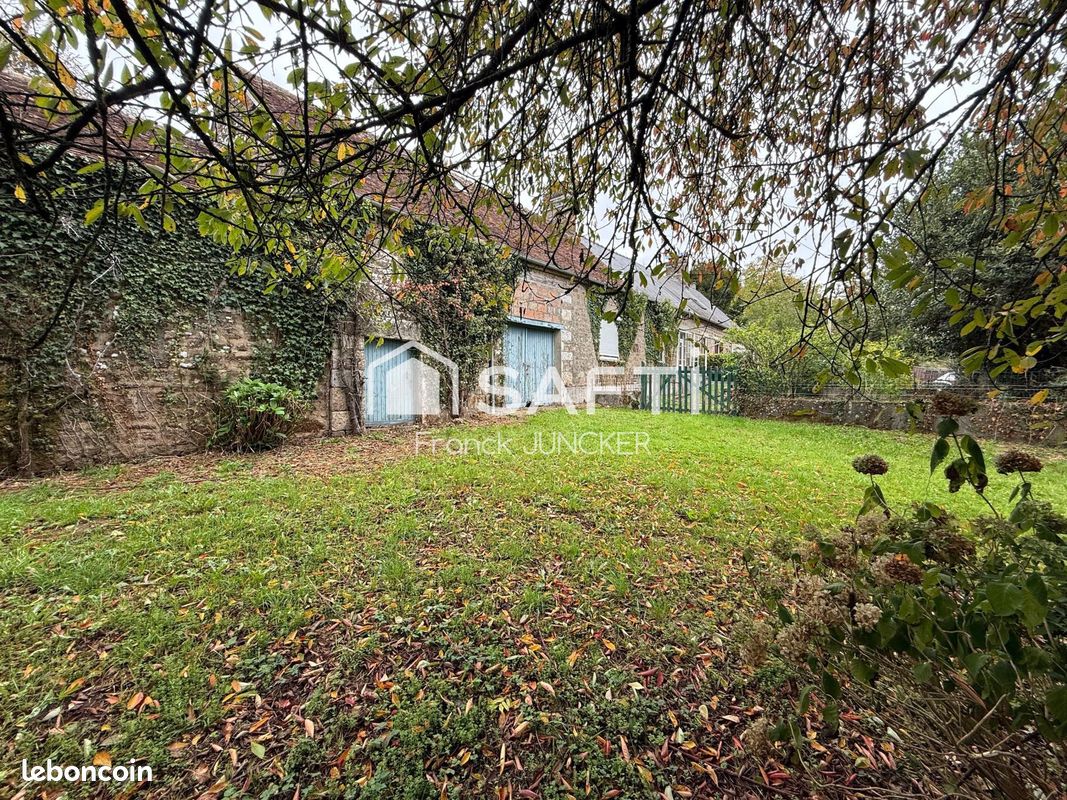 Maison 3 pièces 70 m² · à Champsecret · 70 m² · 49 000 €