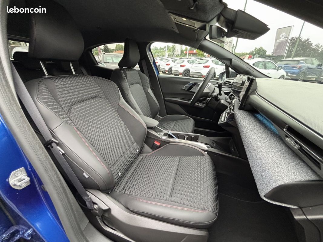 Renault Clio (6) techno full hybrid E-Tech 160 ch (image 30)