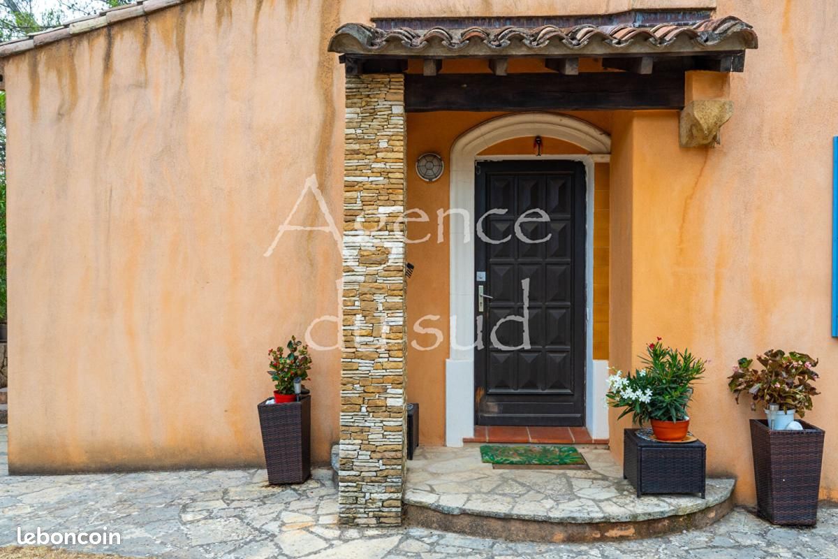 Maison 4 pièces 110 m² · à Auriol · 110 m² · 610 000 €