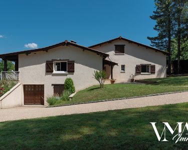 Maison 650 000 € - 245 m²